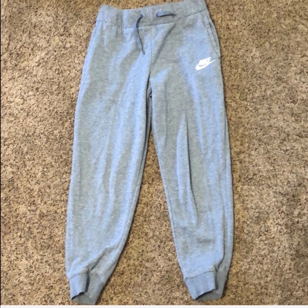 gray nike sweats!